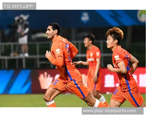 克雷桑精彩表现助力泰山队大胜对手5-1再添一城 克雷桑精彩表现助力泰山队大胜对手5-1再添一城